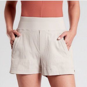 NWT ATHLETA Trekkie North Shorts Quick Dry Pull On Khaki